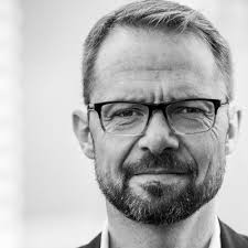 vintage #square #peg #books #vintagebooks #flow #wellbeing #book #publisher  #publicist #neuroscience #thepathwaytoflow #squarepegbooks #vintage  #penguinrandomhouse #dance #art #cooking #crafts…