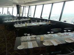 Cntowerlatourcn, other at 360 the restaurant at the cn tower, responded to this reviewresponded september 28, 2020. Bild Eindeckung Zu Restaurant Im Cn Tower In Toronto