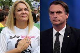 The latest tweets from ana cristina valle (@valle_cris). Bolsonaro Colocou Flavio E Carlos Para Comandar Rachadinha Apos Traicao De Ana Cristina Diz Ex Funcionario