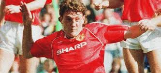 This statistic shows a manager's performances data in national league competitions. Man United 2 Sheff Wed 1 United Factsbook United Factsbook