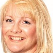 Louisa Shaw's Instagram, Twitter & Facebook