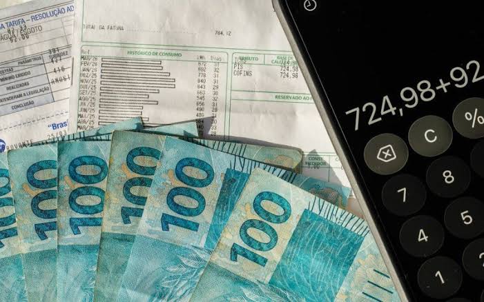 Pesquisa Quaest mostra que 69% dos brasileiros dizem que renda aumentou no último  ano | abc+