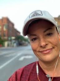 Stephanie Dunbar's Instagram, Twitter & Facebook