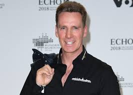 It was the first adaptation of the original show with the same name that was aired six months earlier in the netherlands. Jurgen Milski Klinik Schock Big Brother Star Entsetzt Fans Mit Krankenhaus Foto News De