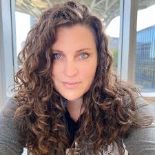 So I bought the bosch mixer and I hate it impossible to get the dough out  of the bowl. What do you guys recommend I need a mixer because my hands have