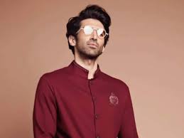 Here S Why Aditya Roy Kapur Gave A Miss To Promotions Of Kalank Aditya roy kapoor is with sanjay dutt and 4 others. here s why aditya roy kapur gave a miss