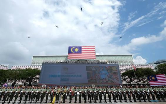 BERNAMA - 2024 National Day Celebration To Be Held In Putrajaya - Fahmi