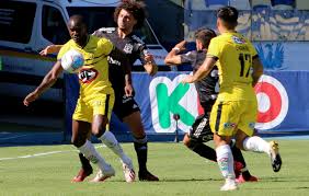 Colocolo vs universidad de concepcion fecha02 linea01. Una Cita Con La Historia Colo Colo Y U De Concepcion Se Juegan La Permanencia En Primera A Diario Y Radio U Chile