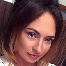 amber walsh (@ambercurlytots)