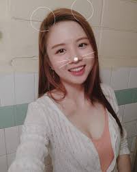 Mandy Loke 曼菱- 鼠年快乐🐁 。 。 Instagram :  https://www.instagram.com/melody_loke0904/