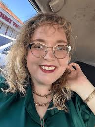 Kendra Harman's Instagram, Twitter & Facebook