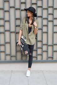 Gm (grandes manches) pour personnes de plus de 1,75 m. Dentelle Et Chemise Militaire June Sixty Five Mode Chemise Militaire Tenue Printemps Ado