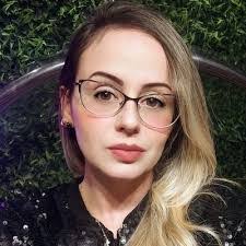 Debora Rizzo's Instagram, Twitter & Facebook