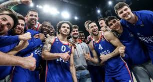 Haftasında fenerbahçe beko ile anadolu efes arasında oynanması gereken maç ertelendi. Anadolu Efes Te 4 Dalya Heyecani Trt Spor Turkiye Nin Guncel Spor Haber Kaynagi
