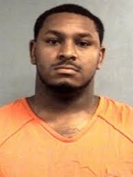 Ata bir aylq oğlunu qaldırıb, yerə çırpdı