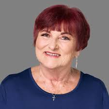 Donna Vogler's Instagram, Twitter & Facebook