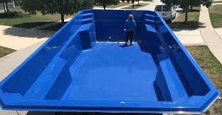 With a 3' 8 shallow end and a nearly 6' deep end the hampton is perfect for both adults and kids. Fiberglass Swimming Pool Designs For Backyard Fun