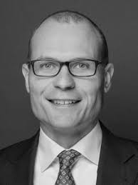 Overnameperikelen: Elliott International, L.P. c.s., AkzoNobel en PPG  Industries. Een analyse