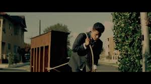 Bruno mars grenade live billboard studio session at mophonics studios ny. Bruno Mars Grenade Official Video On Make A Gif