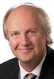 Hanson resumes mayoral bid