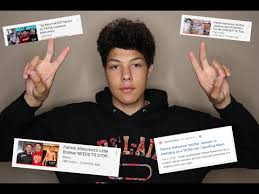 His mother is white and his father is patrick's parents and his siblings are often featured on the professional athlete's instagram page. Patrick Mahomes Throws Touchdowns And His Brother Jackson Stars On Tik Tok