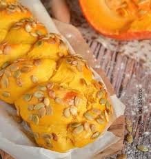 Può essere utilizzato sia per le prime colazioni con burro e marmellata oppure per preparazioni salate. Mi Piace 156 Commenti 70 Mediterranean Food Recipes La Pagina Del Goloso Su Instagram Pan Brioche Salato Alla Zucca Farcito Con In 2020 Brioche Torten Brot