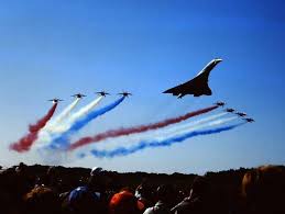 Le Meeting De La Ferte Alais Sur Le Fil Du Rasoir Alais De Du Ferte Fil La Le Meeting Rasoir Sur Air Aerial Cl Air France Air Fighter Concorde