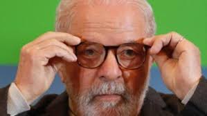 Sérgio Ney Tramujas: os carros, os cães e as surpresas do vovô coxa-branca