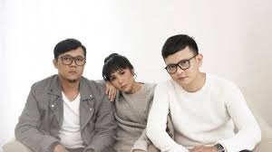 Chord lagu biar aku yang pergi. Chord Kunci Gitar Dan Lirik Lagu Biar Aku Saja Cassandra Kehilangan Dirimu Buatku Sesaat Tribun Solo
