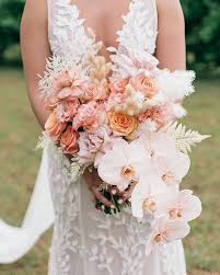 When autocomplete results are available use up and down arrows to review and enter to select. 900 Bouquets Florals Ideas In 2021 Shabby Chic Wedding Bouquet Wedding Bouquets Organic Wedding