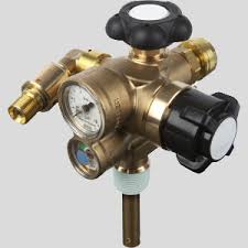 Cylinder valves for technical and food-grade gas | IKAROS SRL