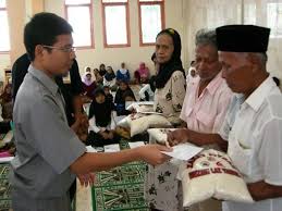 Image result for GAMBAR ORANG SEdekah