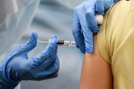 Maiores de 33 anos já podem fazer pedido de marcação da toma da vacina. Covid 19 Autoagendamento Da Vacina Disponivel Para Pessoas Com 23 Ou Mais Anos