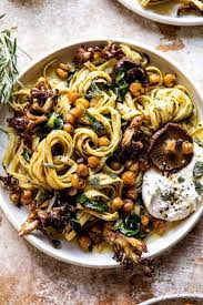 Slow Roasted Mushroom Pasta With Crisp Rosemary Chickpeas Half Baked Harvest Recipe Vegetarian Recipes Mushroom Pasta Pasta Dishes