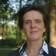 Bedankt van Oss&Partners voor de inspirerende en vooral leerzame opleiding!  Naast docent zijn op het MBO en eigenaresse van Jillzz webshop, mag ik mij  sinds vandaag ook VERTROUWENSPERSOON in…