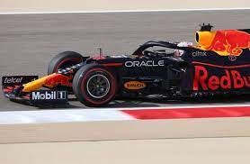 A formula one grand prix is a sporting event which takes place over three days (usually friday to sunday), with a series of practice and qualifying sessions prior to the race on sunday. Ktaot79ni Mcgm