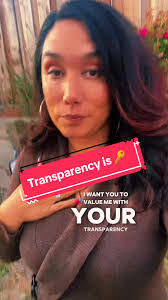 Sara Sunshine's Instagram, Twitter & Facebook