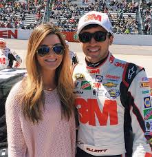 Chase elliott drives the no. Chase Elliott Dating A Keeper Girlfriend Is No Stranger To Nascar Revs