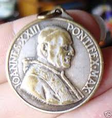 Pontifex maximus at the best online prices at ebay! Medal Pope Joannes Xxiii Sign Mistruzzi Scarce On Popscreen
