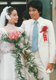 林青霞 （brigitte lin） ，1954年11月3日出生于中国台湾台北县三重镇 （今新北市三重区） ，华语电影女演员、作家。 1973年8月24日，主演的电影处女作《 窗外 》上映。1 æž—é'éœžç—´æˆ€ä»–23å¹´çµ‚æˆç©ºå«å¯Œå•†åŽŸå› é‚„æ˜¯ä»– å¨›æ¨‚ ä¸­æ™‚æ–°èžç¶²