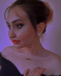 Angela Markarian's Instagram, Twitter & Facebook