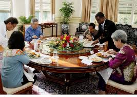 Even though the president's son may not make an outright stock recommendation, crisnanda said many retail investors have become his believers and followers.the indonesian market is driven by tons of sentiment and stocks buzzers, he said. Pm Lee Invites Indonesian President For Nasi Lemak And Roti Prata Food Singapore News Asiaone