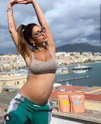 Jun 07, 2021 · rosa perrotta, 32 anni (crediti instagram) romina disconzi giornalista vicenzatoday 07 giugno 2021 17:35. Rosa Perrotta Instagram Bmp Troll