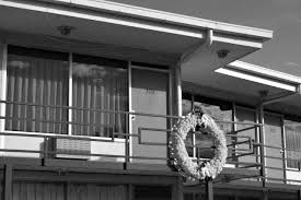 «@jclark5on looks over room 306 at the lorraine motel in memphis, where dr. File Lorraine Motel Room 306 In B W Jpg Wikimedia Commons