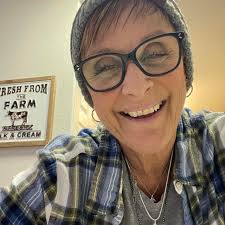 What is a great dentist in Puerto Morelos for crowns and implants?