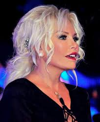 Ajda Pekkan Kac Yasinda Kac Estetik Operasyonu Gecirdi Internet Haber