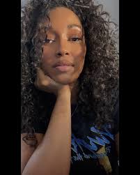 Amanda Alexander (@whoisamandaalexander) • Threads, Say more