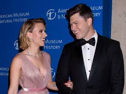 Colin jost scarlett johansson wedding. Scarlett Johansson Colin Jost Marry In Secret Wedding Ceremony Sheknows