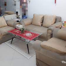 Untuk membantu pola seperti paisleys dan motif bunga bercampur tanpa melihat rewel, donovan menyarankan pasangan pola sibuk… Jual Sofa Ruang Tamu Perabotan Rumah Di Carousell