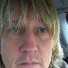 Dean Sechrest's Instagram, Twitter & Facebook